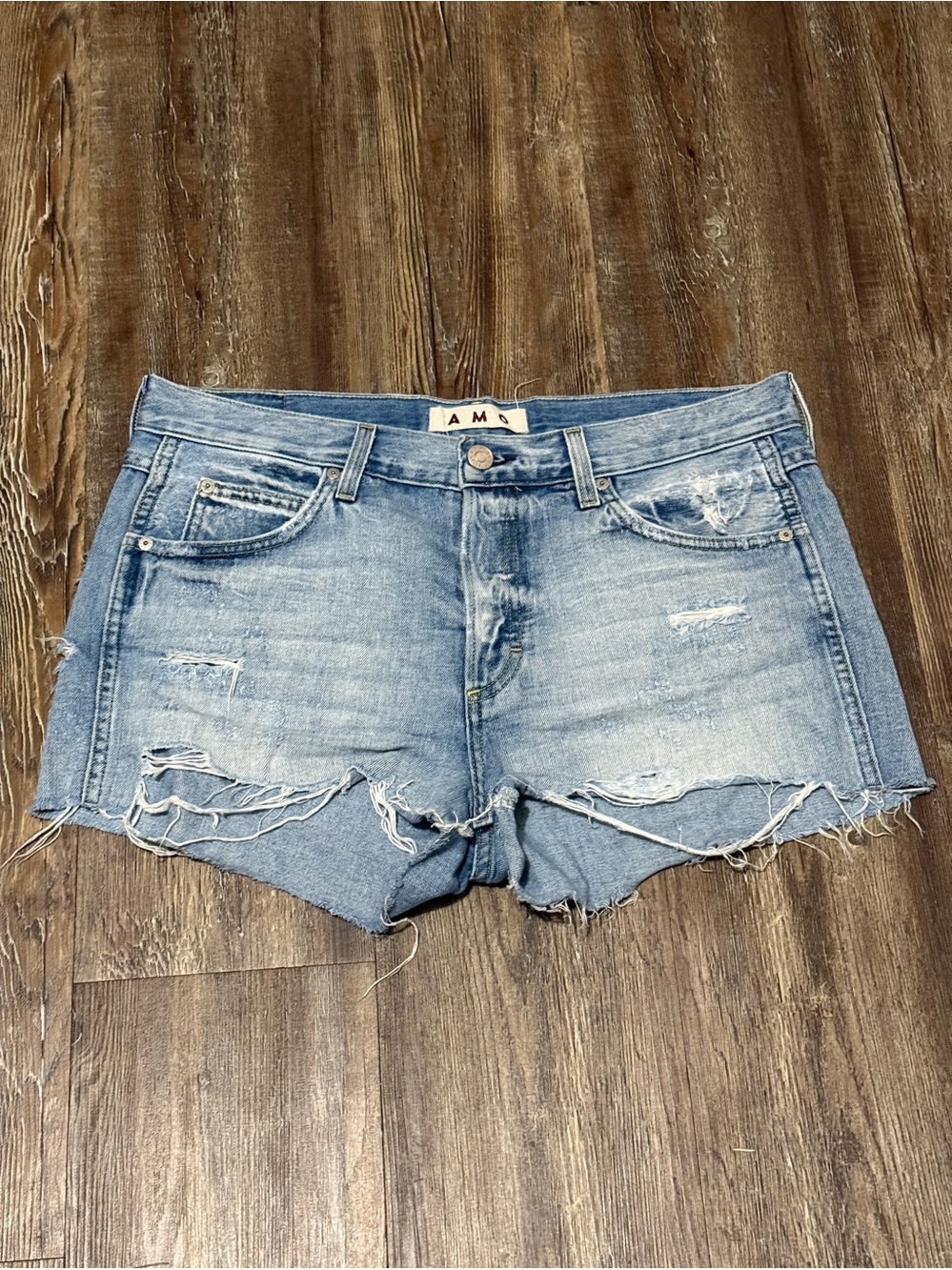 AMO Tomboy W/Destroy Shorts Women's 29 High Rise Relaxed Fit Raw Hem Denim